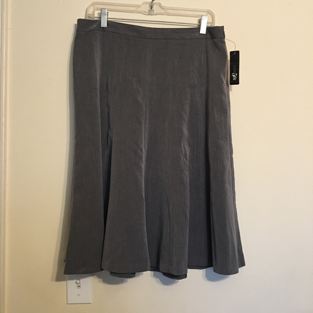 East 5th women skirt Size 14